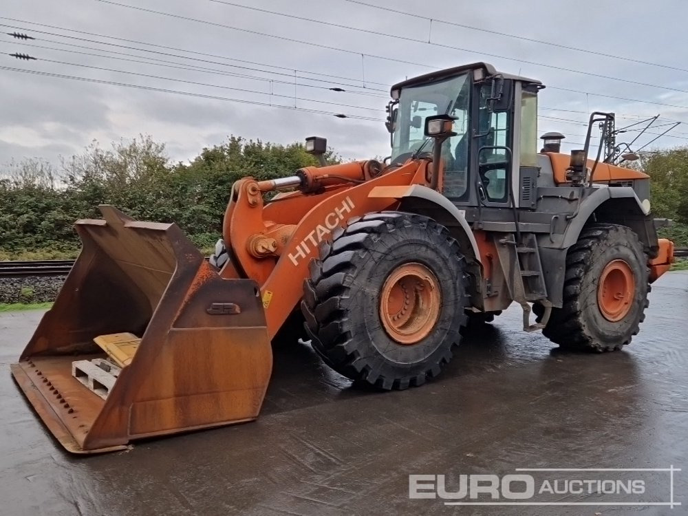 2010 Hitachi ZW310 - Колесен товарач: снимка 1 2010 Hitachi ZW310 - Колесен товарач: снимка 1