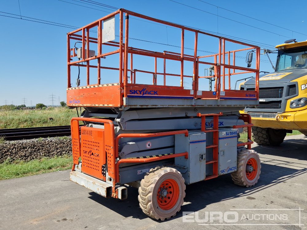 2010 SkyJack SJ8841ECE - Работна площадка: снимка 1 2010 SkyJack SJ8841ECE - Работна площадка: снимка 1