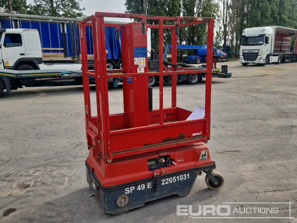 2011 Braviisol Electric Vertical Manlift - Работна площадка: снимка 3 2011 Braviisol Electric Vertical Manlift - Работна площадка: снимка 3