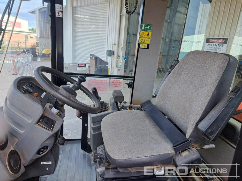 2011 CAT CS74 - Валяк: снимка 4 2011 CAT CS74 - Валяк: снимка 4