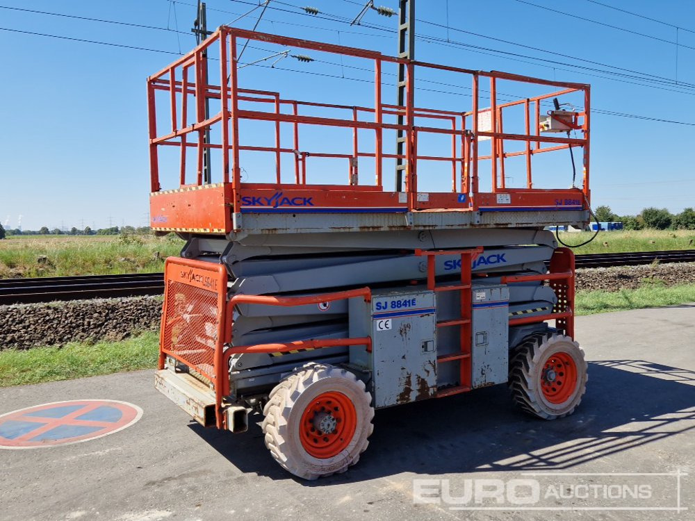 2011 SkyJack SJ8841E - Работна площадка: снимка 1 2011 SkyJack SJ8841E - Работна площадка: снимка 1