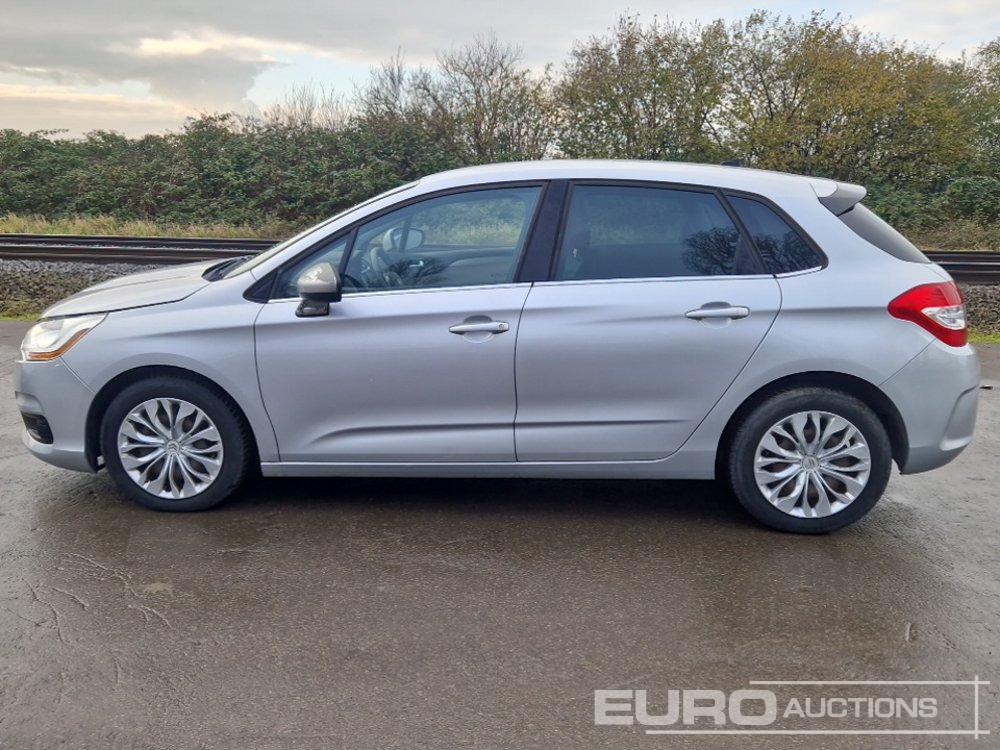 2012 Citreon C4 - Лек автомобил: снимка 2 2012 Citreon C4 - Лек автомобил: снимка 2