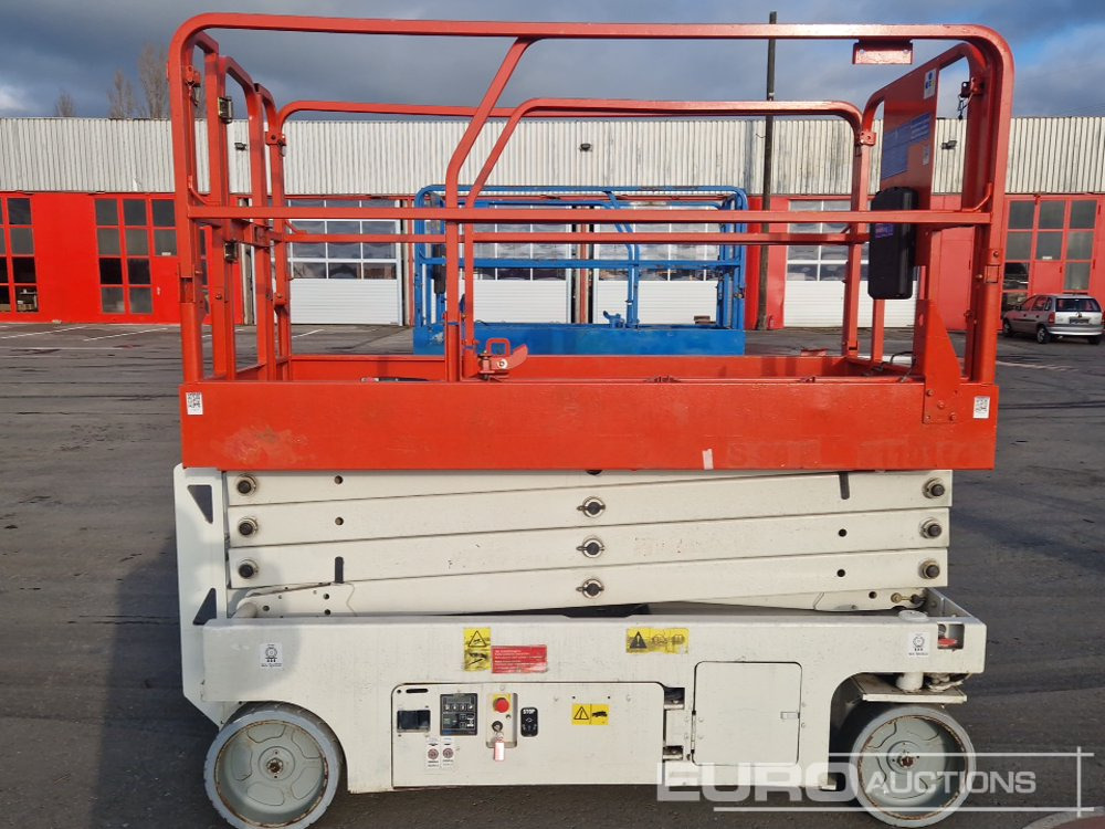 2013 Genie GS-2646 - Работна площадка: снимка 5 2013 Genie GS-2646 - Работна площадка: снимка 5