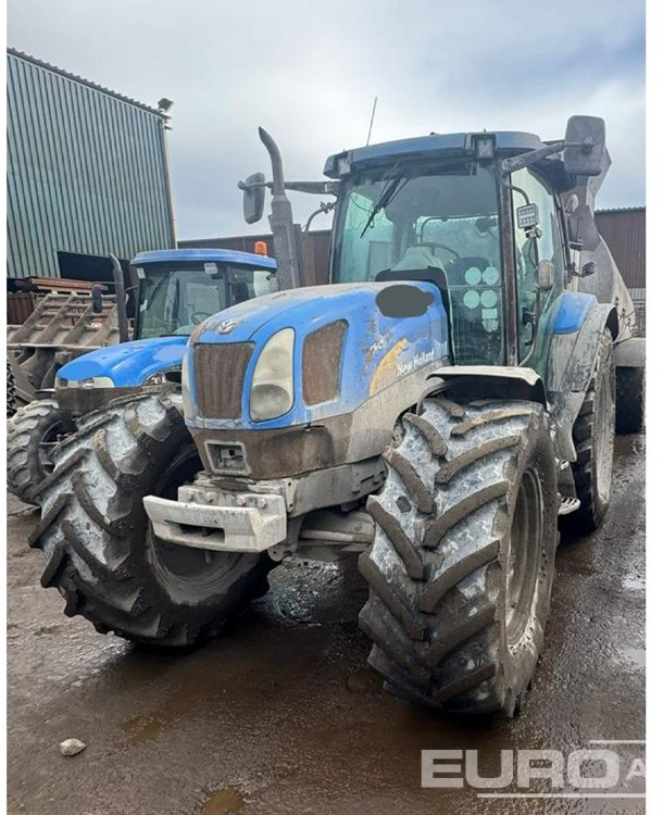2013 New Holland T6030 - Трактор: снимка 1 2013 New Holland T6030 - Трактор: снимка 1