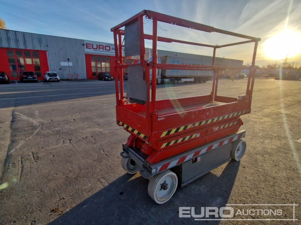 2013 SkyJack SJIII-3220 - Ножична работна платформа: снимка 1 2013 SkyJack SJIII-3220 - Ножична работна платформа: снимка 1