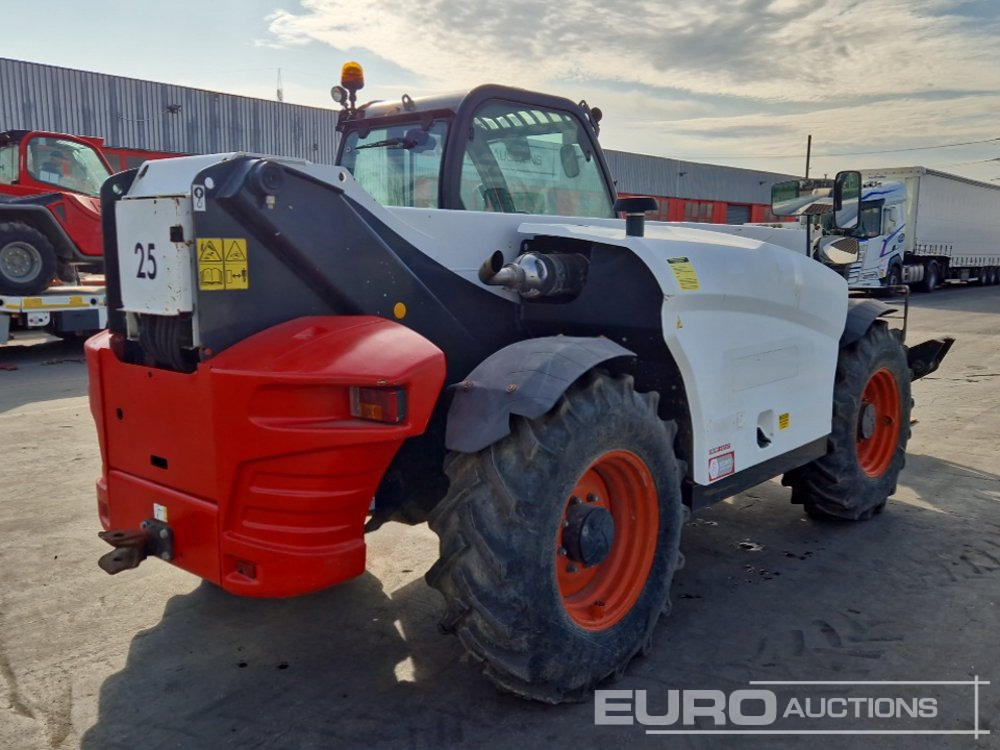 2014 Bobcat T40180 - Телескопичен товарач: снимка 5 2014 Bobcat T40180 - Телескопичен товарач: снимка 5