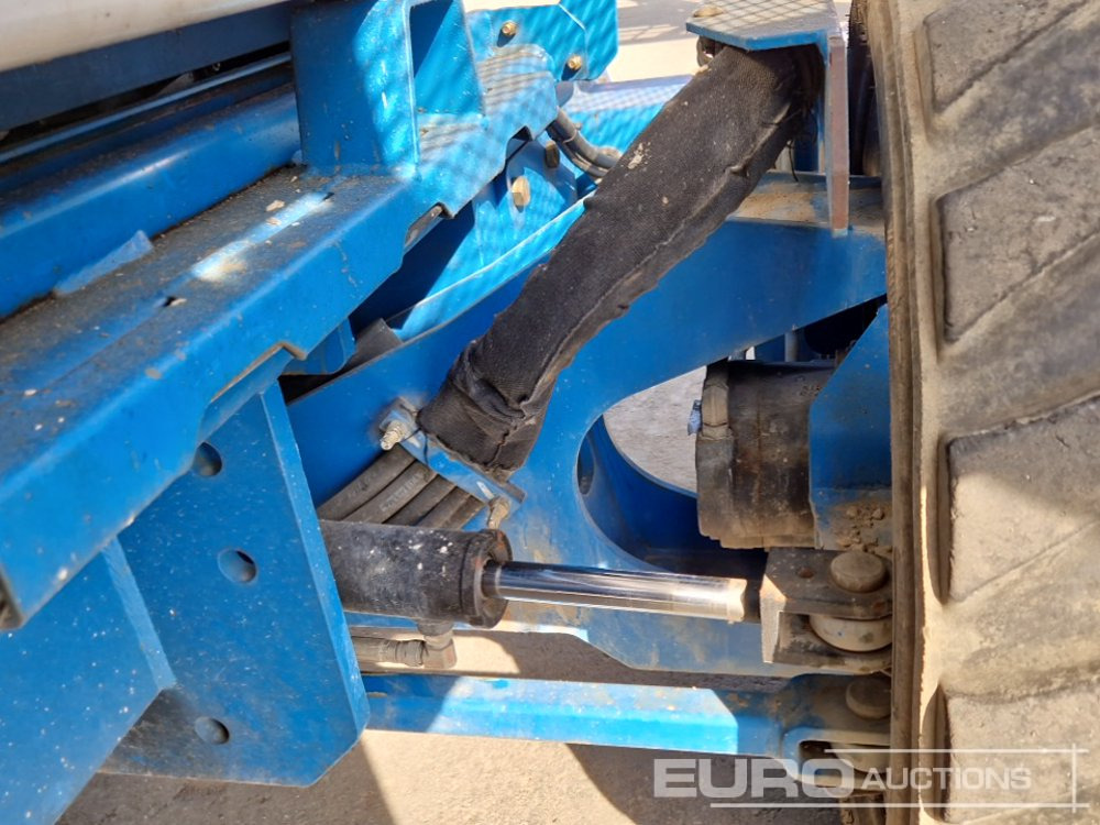 Работна площадка 2014 Genie GS-4390: снимка 12