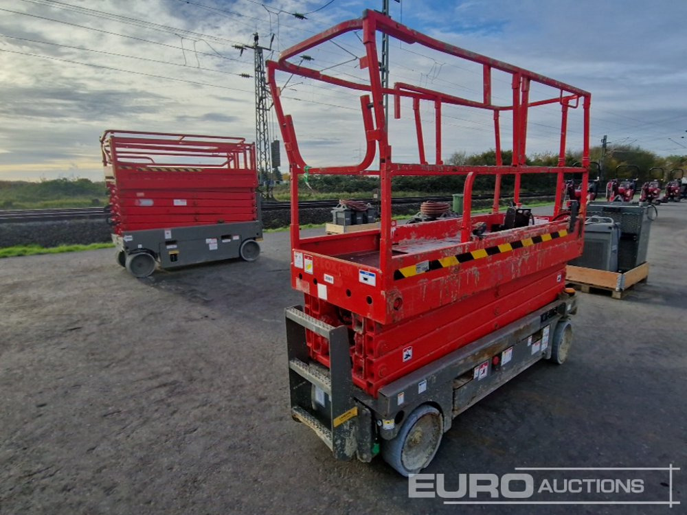 2014 Haulotte Compact 10N - Ножична работна платформа: снимка 3 2014 Haulotte Compact 10N - Ножична работна платформа: снимка 3