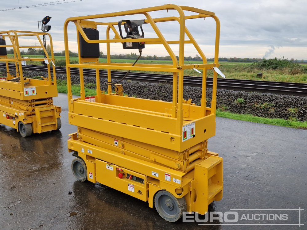 2014 Haulotte Optimum 8 - Ножична работна платформа: снимка 3 2014 Haulotte Optimum 8 - Ножична работна платформа: снимка 3