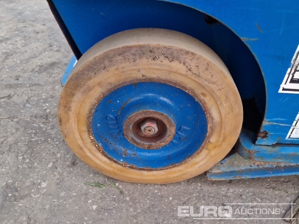 Работна площадка 2014 Haulotte Star 6: снимка 7