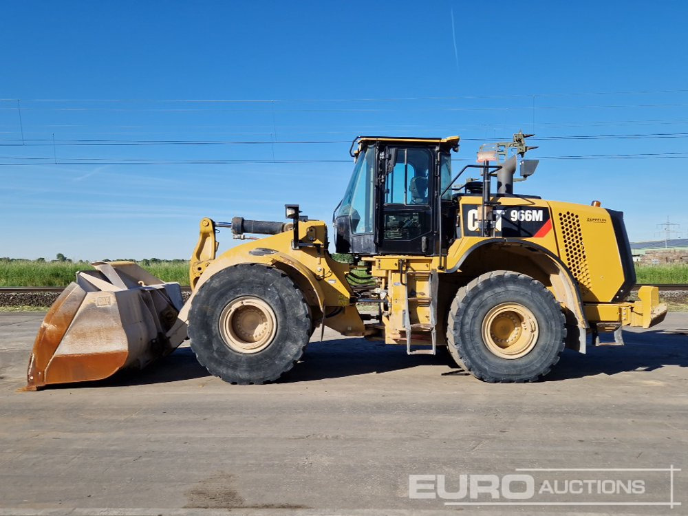 2015 CAT 966M - Колесен товарач: снимка 2 2015 CAT 966M - Колесен товарач: снимка 2