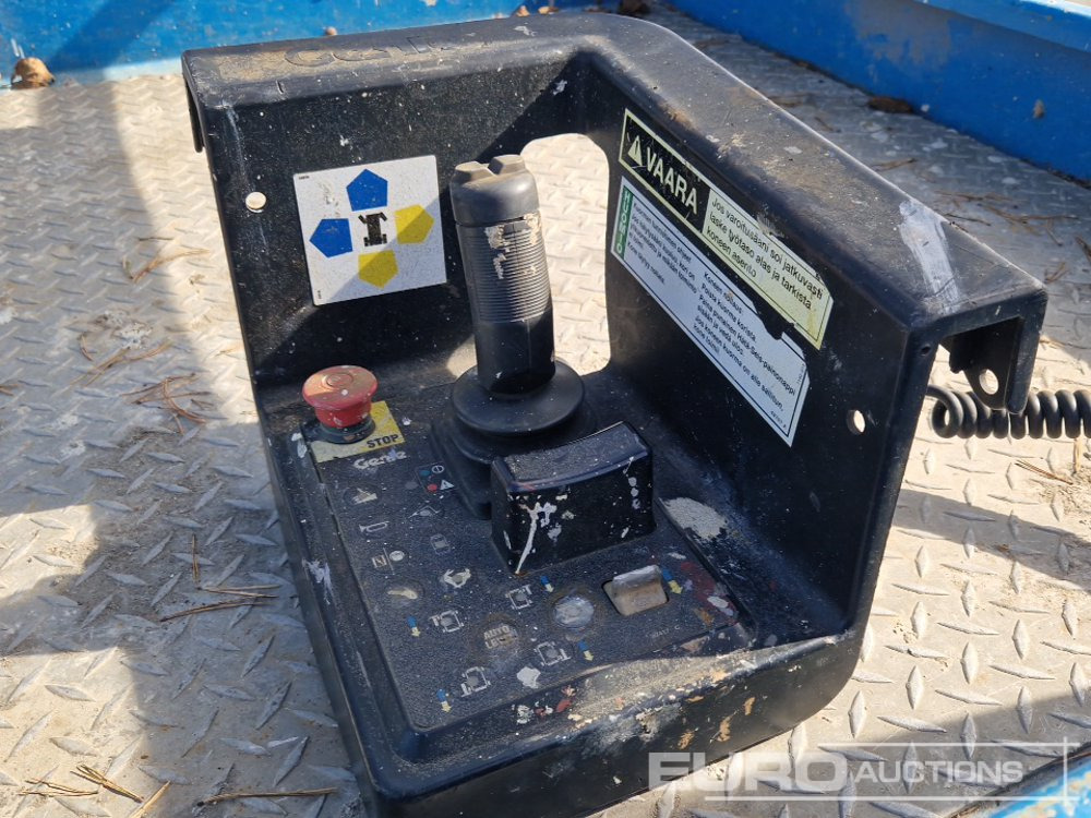 Работна площадка 2015 Genie GS3369RT: снимка 16