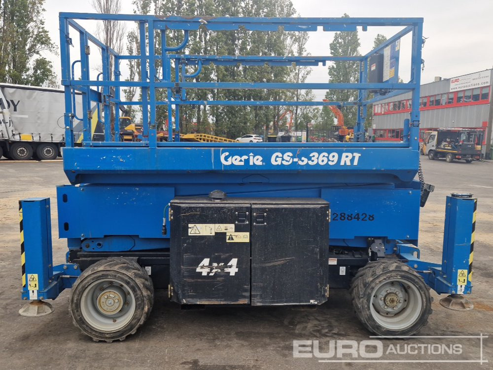 2015 Genie GS3369RT - Работна площадка: снимка 5 2015 Genie GS3369RT - Работна площадка: снимка 5