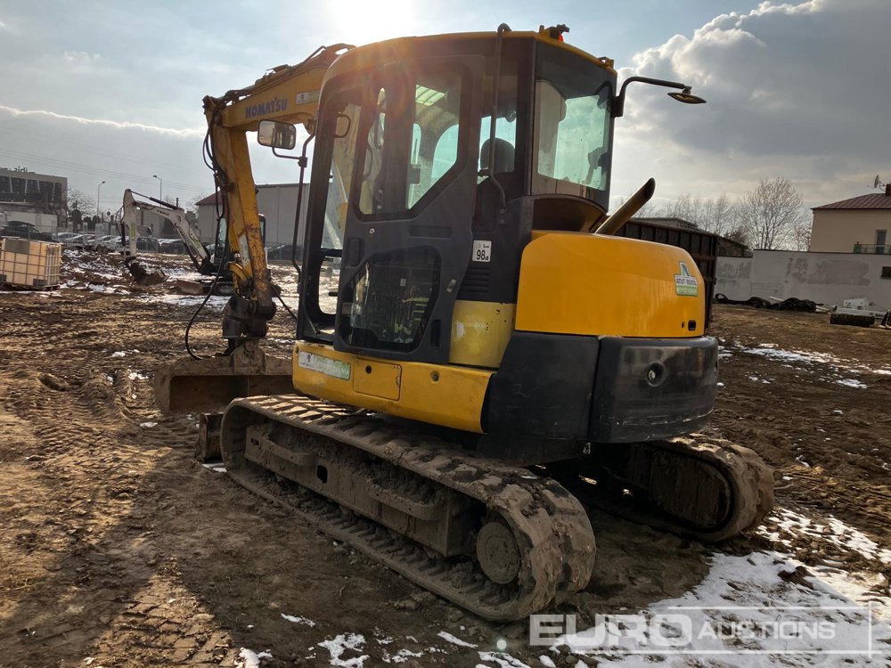 2015 Komatsu PC80MR-3 - Мини багер: снимка 2 2015 Komatsu PC80MR-3 - Мини багер: снимка 2