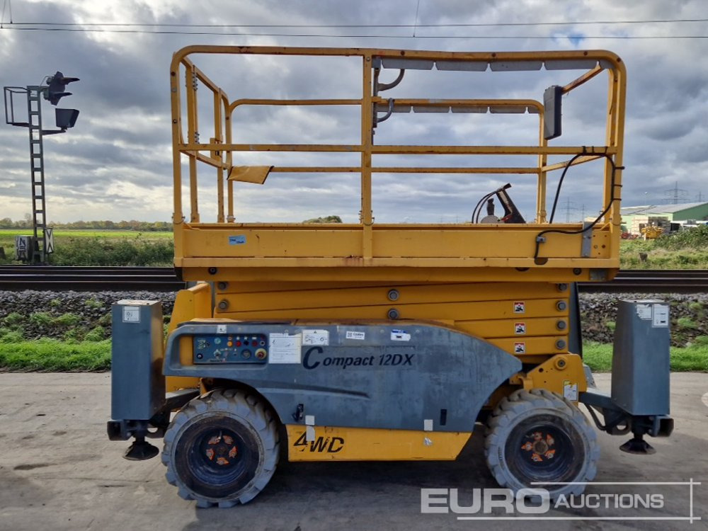 2016 Haulotte Compact 12DX - Работна площадка: снимка 2 2016 Haulotte Compact 12DX - Работна площадка: снимка 2