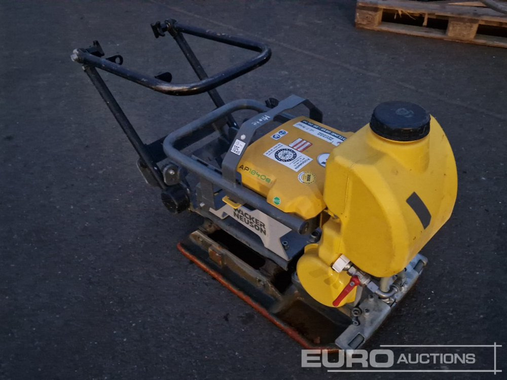 2018 Wacker Neuson AP1840WE - Техника за слагане на асфалт: снимка 4 2018 Wacker Neuson AP1840WE - Техника за слагане на асфалт: снимка 4