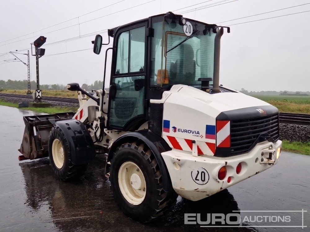 2020 CAT 908M - Колесен товарач: снимка 3 2020 CAT 908M - Колесен товарач: снимка 3