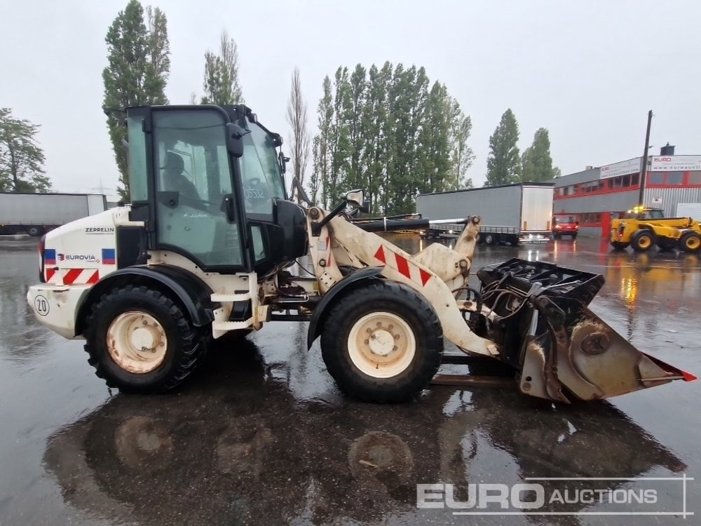2020 CAT 908M - Колесен товарач: снимка 5 2020 CAT 908M - Колесен товарач: снимка 5