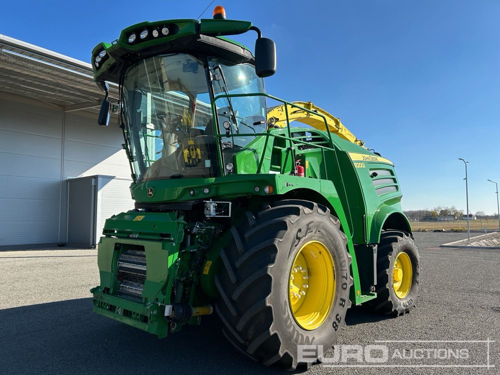 2020 John Deere 8200i - Зърнокомбайн: снимка 1 2020 John Deere 8200i - Зърнокомбайн: снимка 1