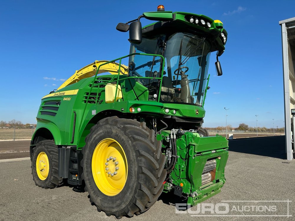 2020 John Deere 8400i - Зърнокомбайн: снимка 2 2020 John Deere 8400i - Зърнокомбайн: снимка 2
