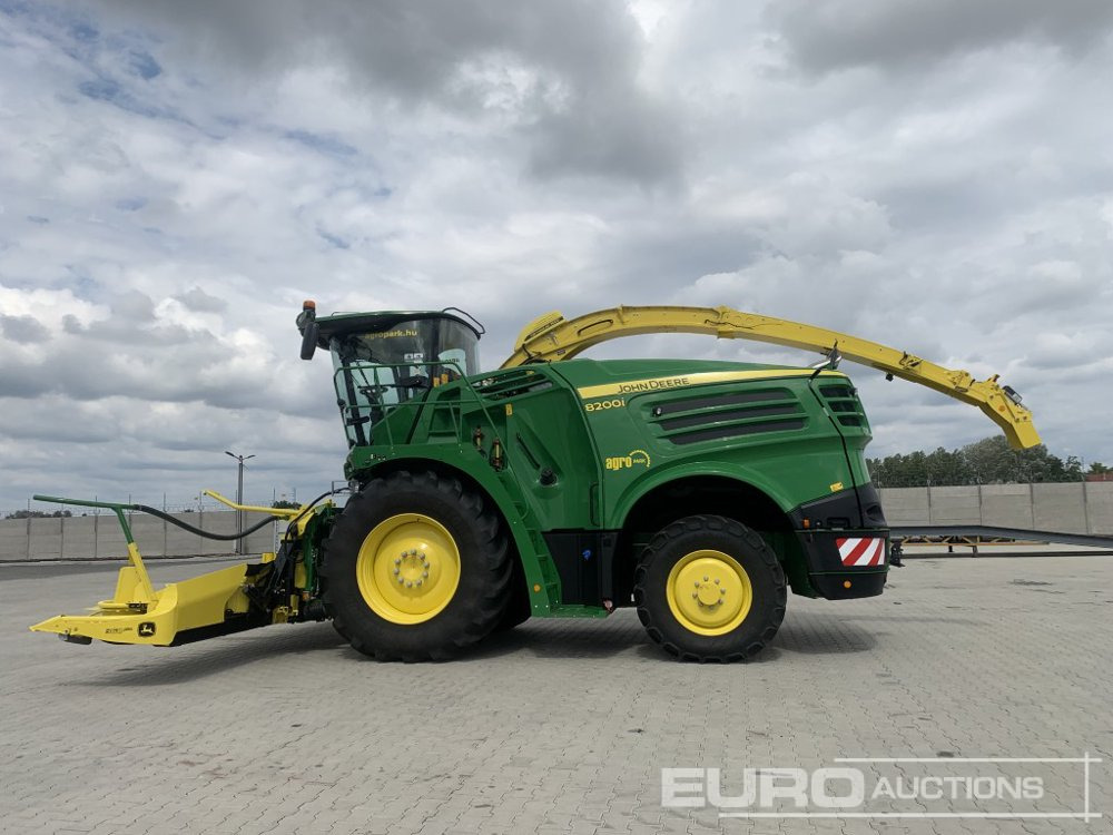 2021 John Deere 8200 - Зърнокомбайн: снимка 2 2021 John Deere 8200 - Зърнокомбайн: снимка 2