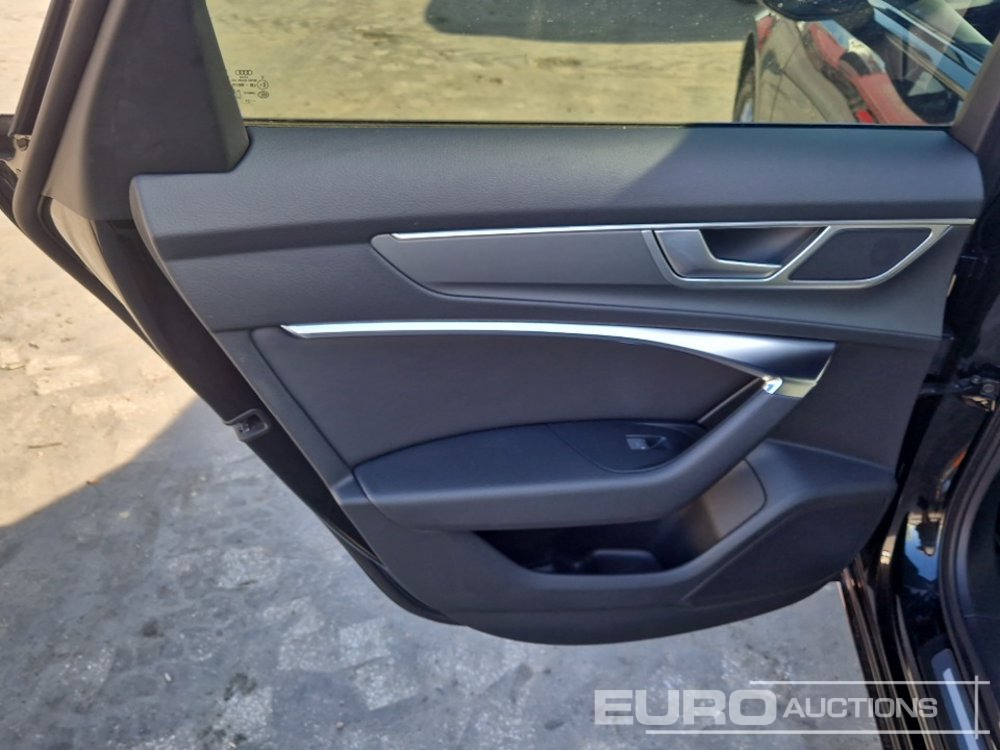 Лек автомобил 2024 Audi A6: снимка 22