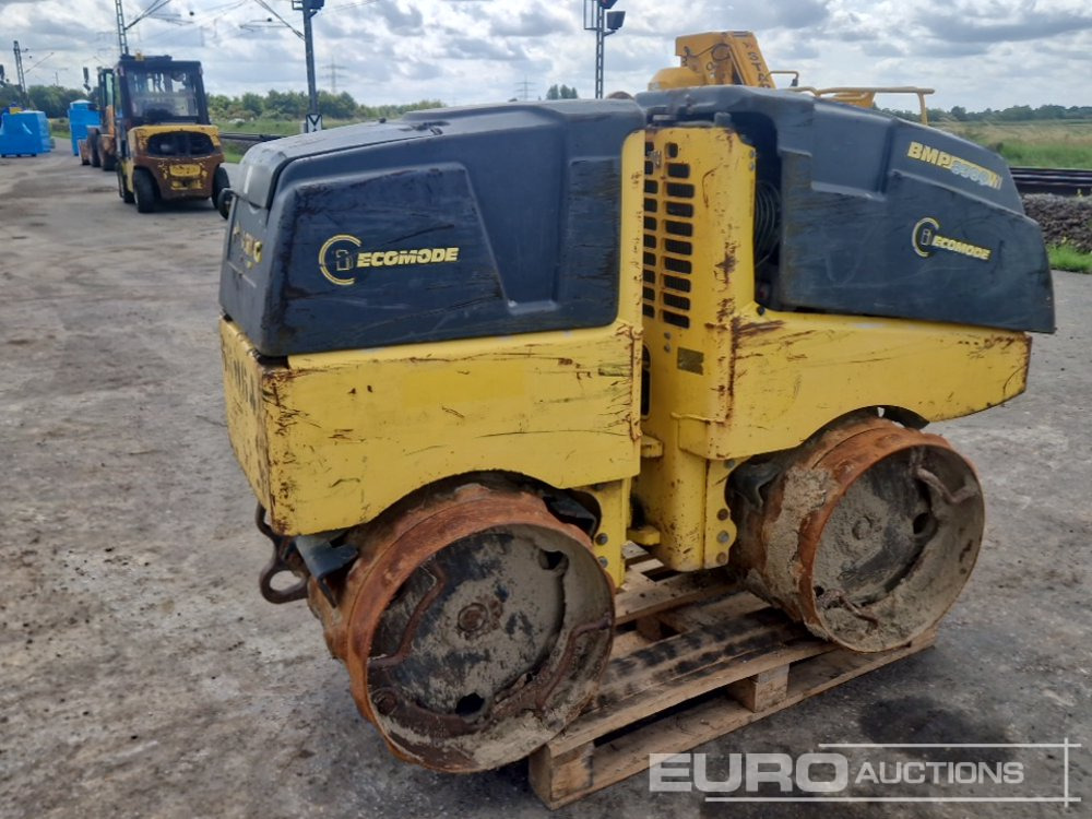 Bomag BMP8500 - Техника за слагане на асфалт: снимка 3 Bomag BMP8500 - Техника за слагане на асфалт: снимка 3