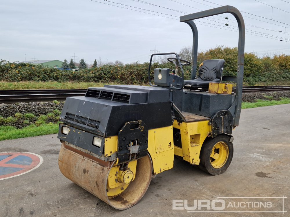 Bomag BW100AC-3 - Комбиниран валяк: снимка 1 Bomag BW100AC-3 - Комбиниран валяк: снимка 1