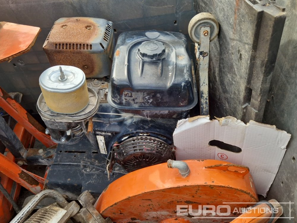 Box of Husqvarna + Stihl Asphalt Saws - Техника за слагане на асфалт: снимка 3 Box of Husqvarna + Stihl Asphalt Saws - Техника за слагане на асфалт: снимка 3