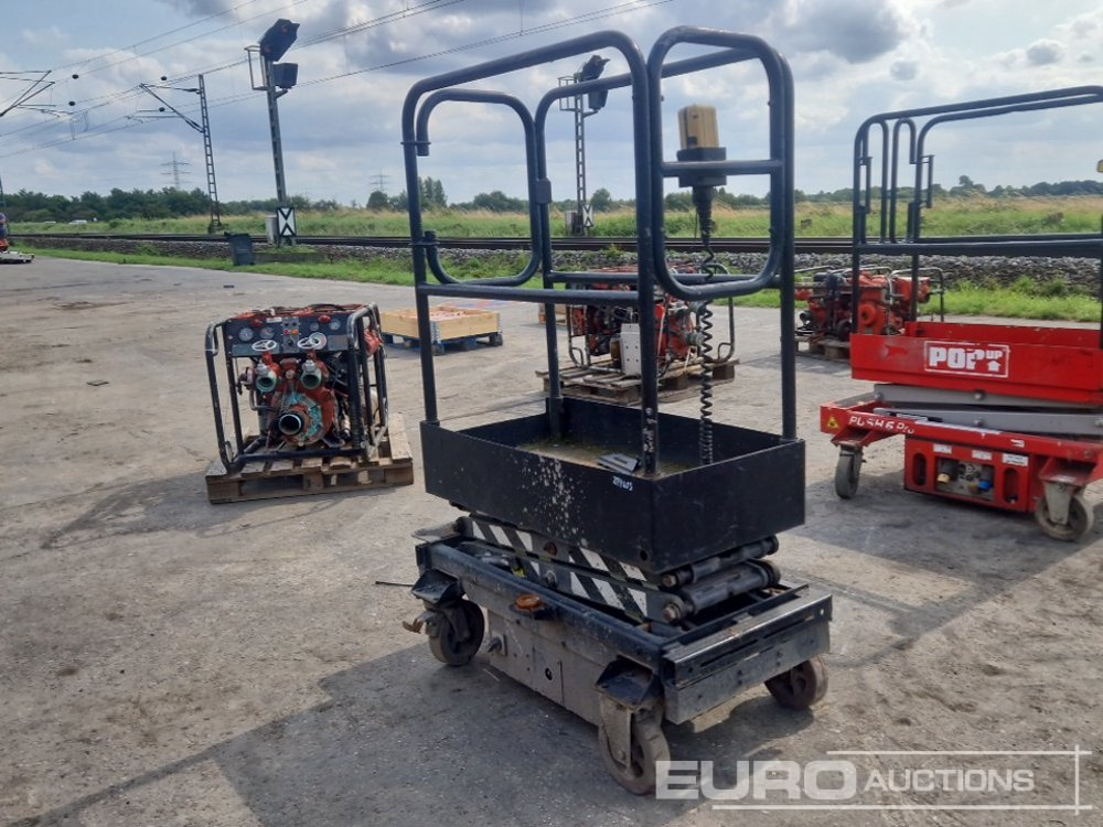 Electric Scissor Lift - Работна площадка: снимка 2 Electric Scissor Lift - Работна площадка: снимка 2