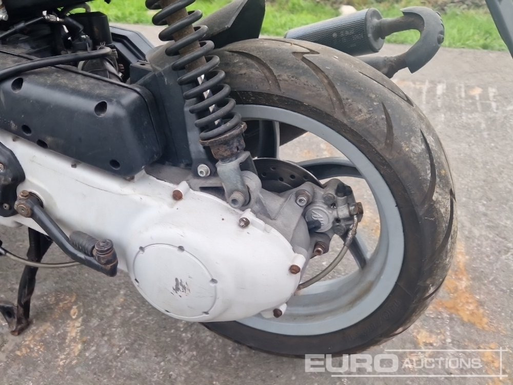 Мотоциклет GP1 Open Scooter: снимка 7