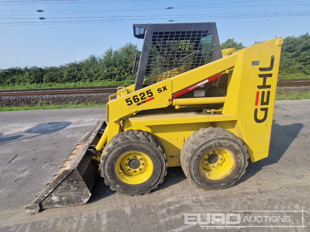 Gehl 5625 - Мини челен товарач: снимка 2 Gehl 5625 - Мини челен товарач: снимка 2