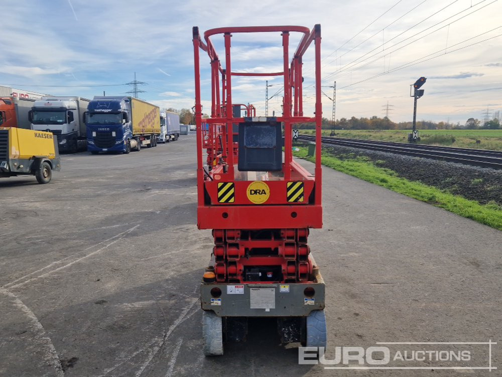 Haulotte Compact 10N - Ножична работна платформа: снимка 4 Haulotte Compact 10N - Ножична работна платформа: снимка 4