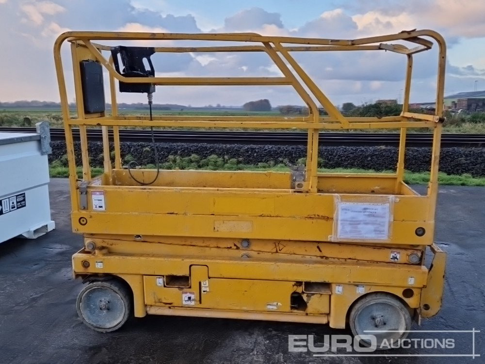 Haulotte Compact 8 - Работна площадка: снимка 2 Haulotte Compact 8 - Работна площадка: снимка 2