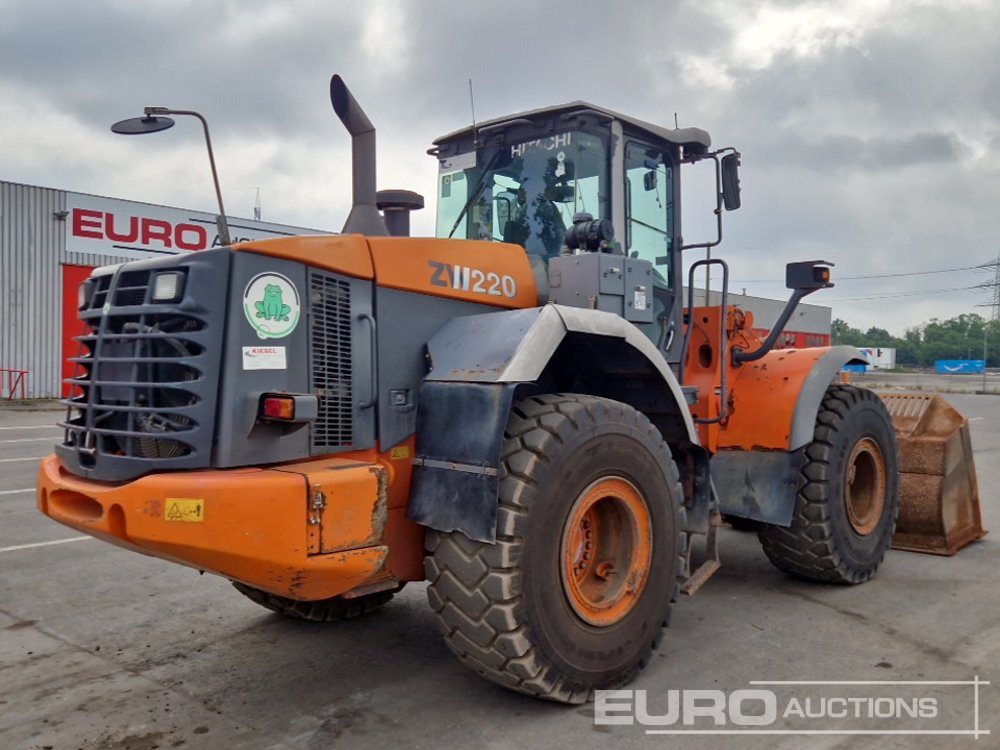Hitachi ZW220 - Колесен товарач: снимка 5 Hitachi ZW220 - Колесен товарач: снимка 5