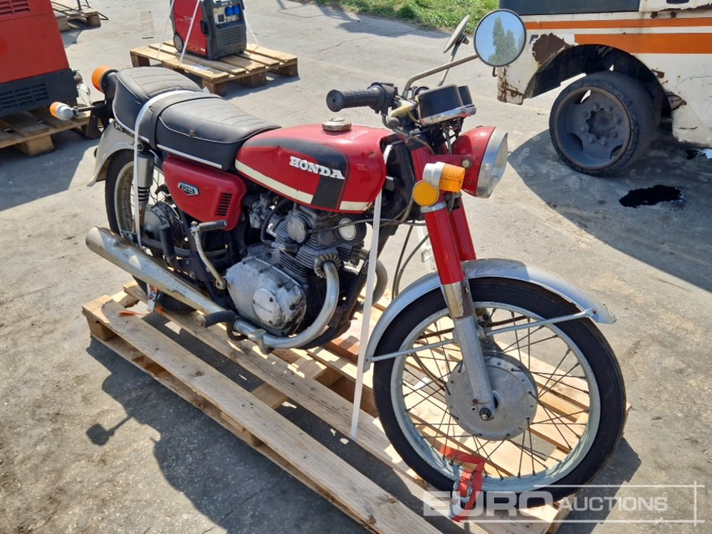 Honda 125 - Мотоциклет: снимка 4 Honda 125 - Мотоциклет: снимка 4