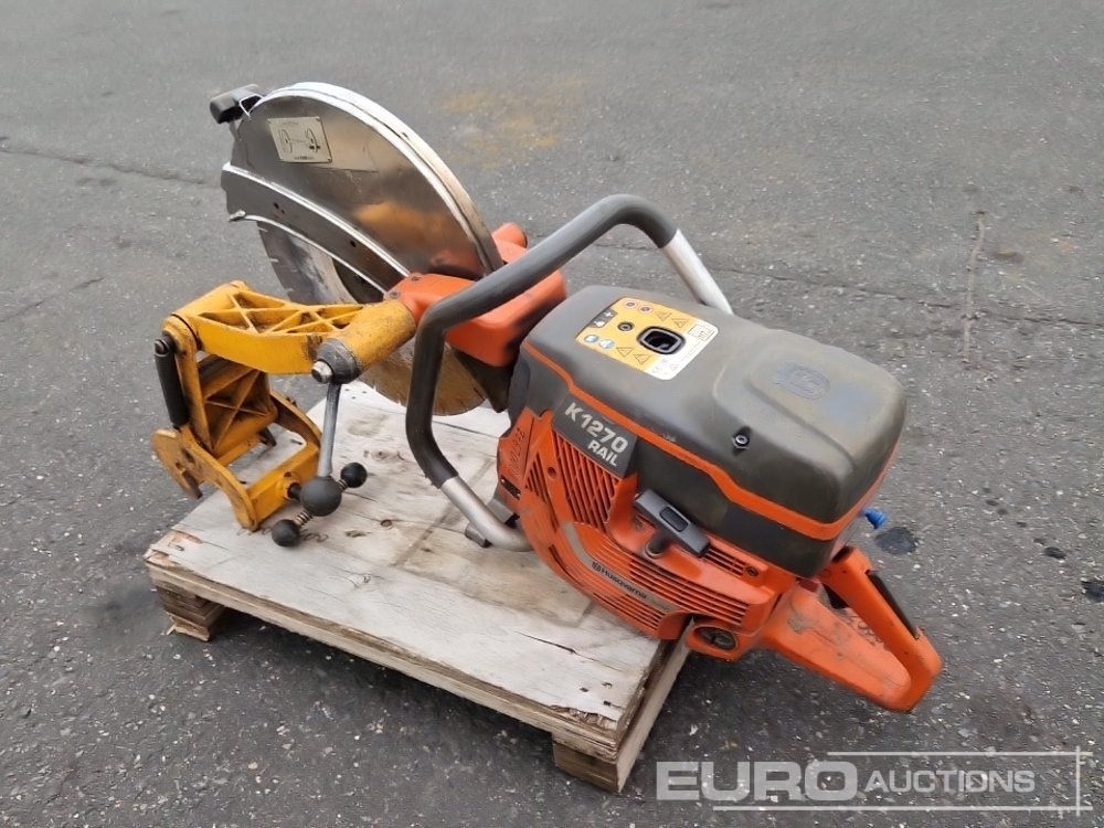 Husqvarna K1270 - Техника за слагане на асфалт: снимка 2 Husqvarna K1270 - Техника за слагане на асфалт: снимка 2