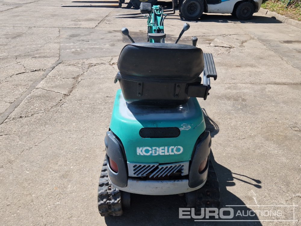 Kobelco SK005 - Мини багер: снимка 4 Kobelco SK005 - Мини багер: снимка 4