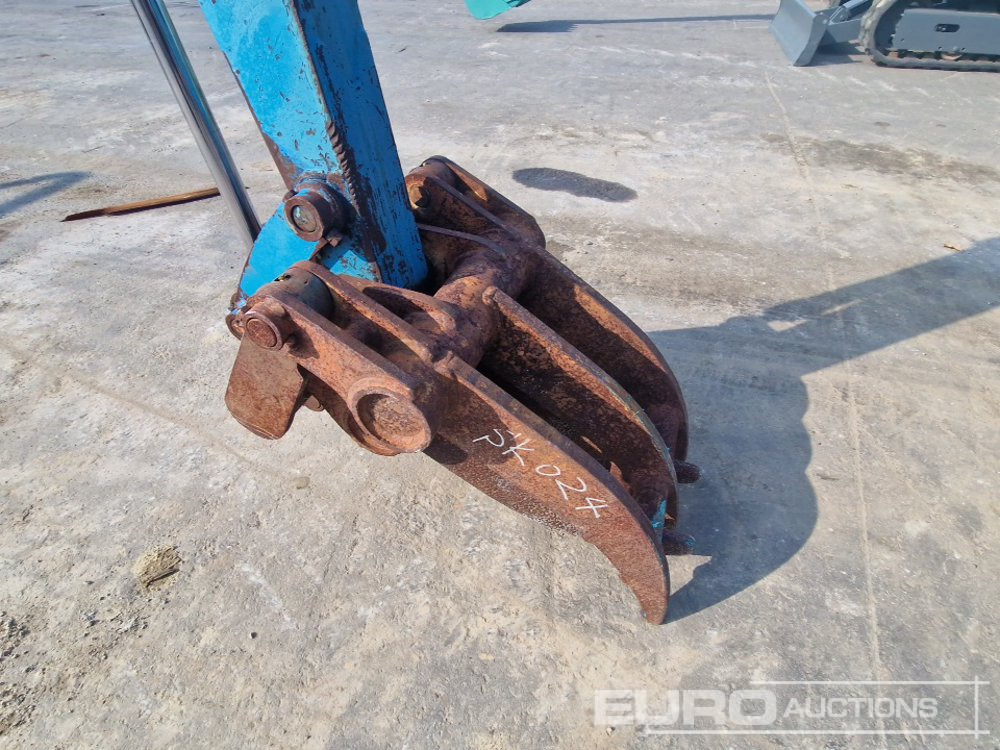Мини багер Kobelco SK024: снимка 20