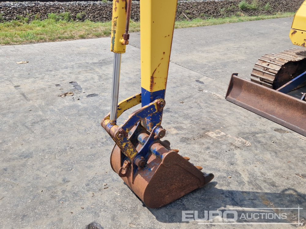 Komatsu PC15-2 - Мини багер: снимка 3 Komatsu PC15-2 - Мини багер: снимка 3