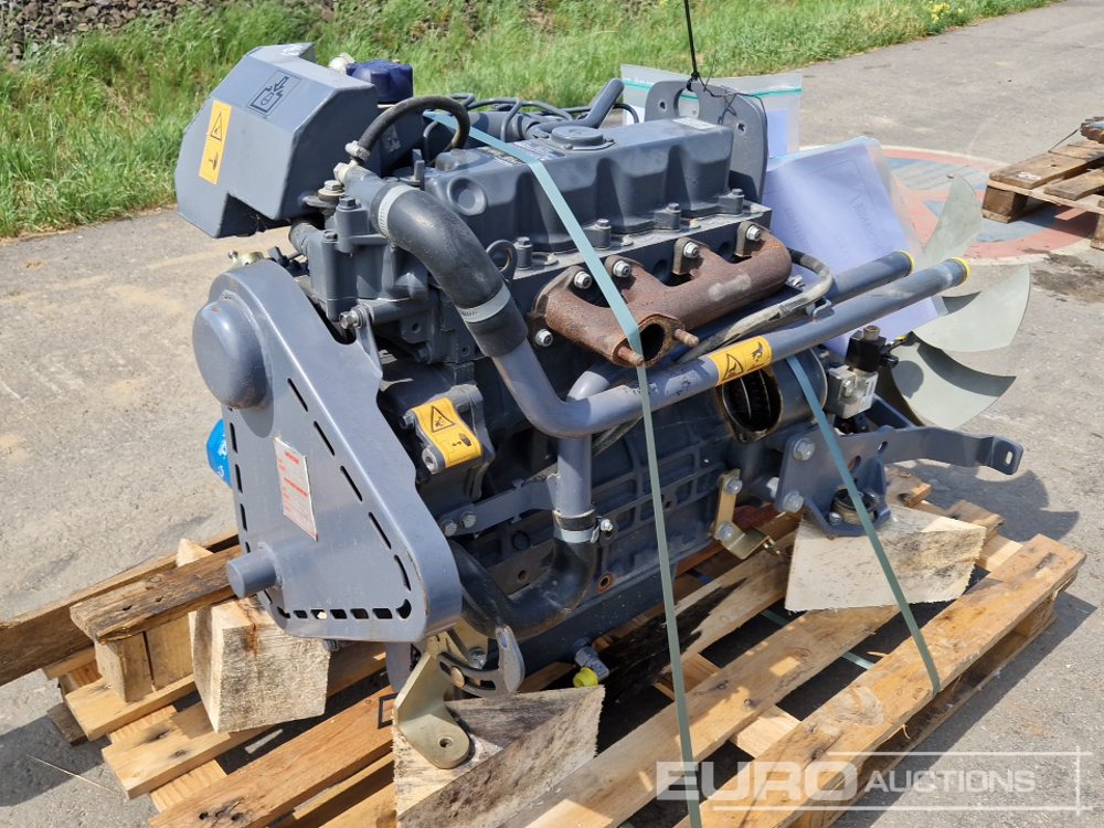 Kubota 4 Cylinder Diesel Engine - Двигател: снимка 1 Kubota 4 Cylinder Diesel Engine - Двигател: снимка 1