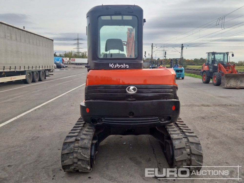 Kubota 55U - Мини багер: снимка 4 Kubota 55U - Мини багер: снимка 4