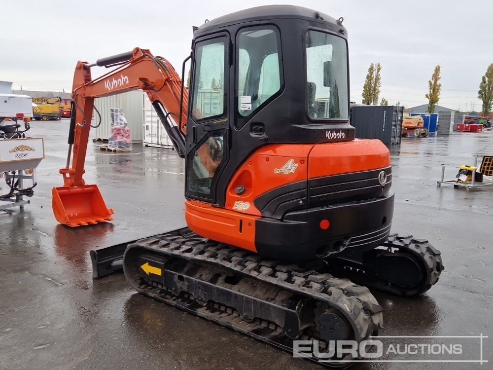 Kubota 55U - Мини багер: снимка 3 Kubota 55U - Мини багер: снимка 3