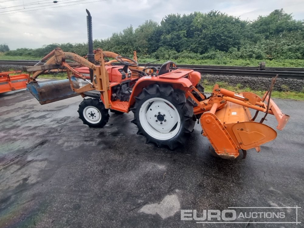 Kubota B1600 - Малък трактор: снимка 3 Kubota B1600 - Малък трактор: снимка 3