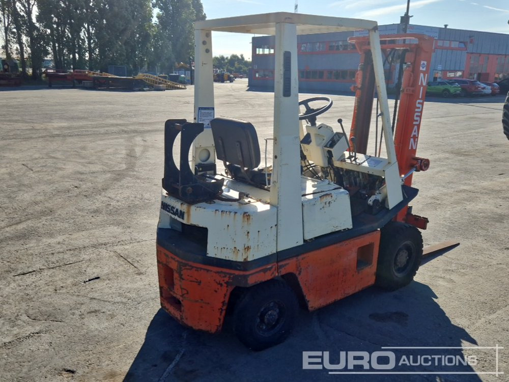 Nissan NH01A15 - Газокар: снимка 5 Nissan NH01A15 - Газокар: снимка 5