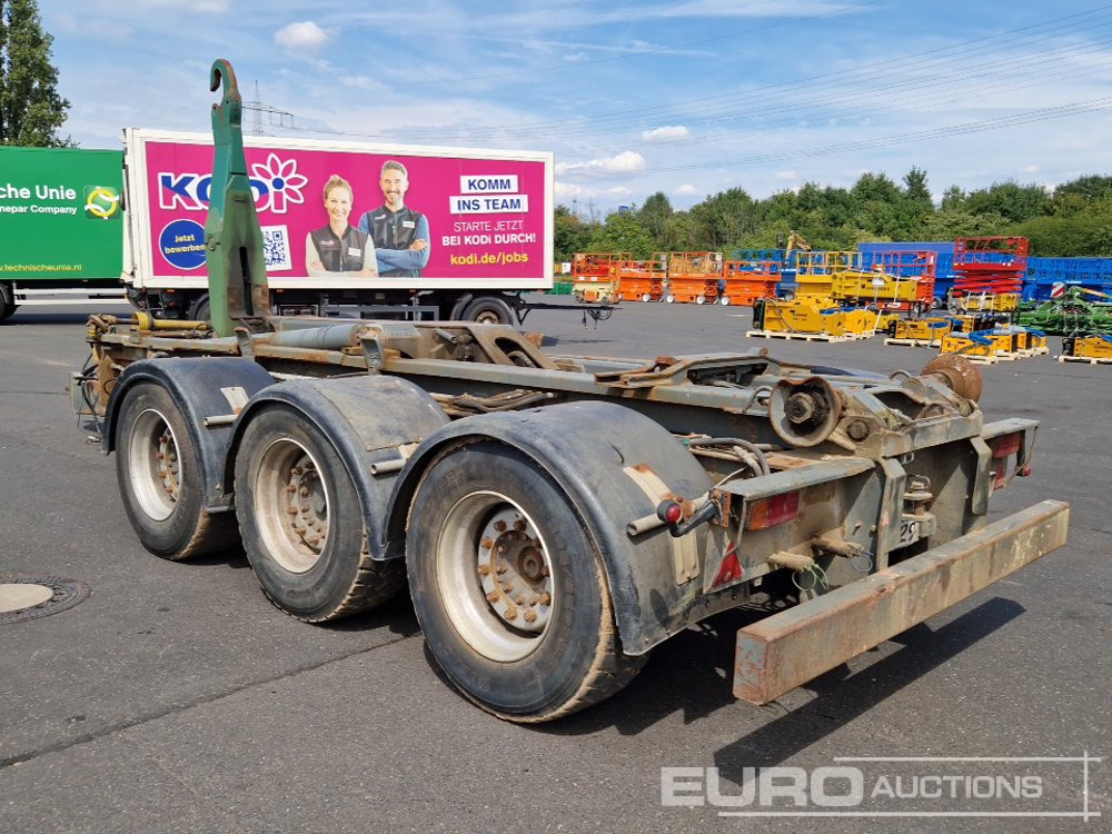 Pal-Lift 3 Axle Hook Loader Traler, Reverse Camera - Мултилифт/ Лифтдъмпер ремарке: снимка 3 Pal-Lift 3 Axle Hook Loader Traler, Reverse Camera - Мултилифт/ Лифтдъмпер ремарке: снимка 3
