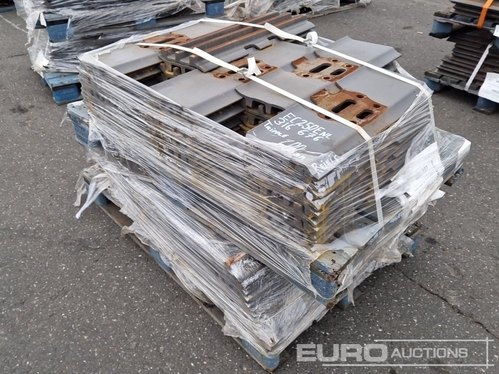 Track Plates to suit Volvo - Резервни части за Багер: снимка 3 Track Plates to suit Volvo - Резервни части за Багер: снимка 3