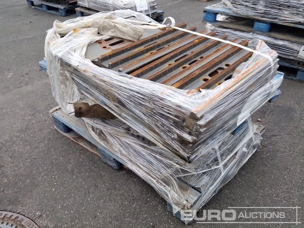 Track Plates to suit Volvo - Резервни части за Багер: снимка 3 Track Plates to suit Volvo - Резервни части за Багер: снимка 3
