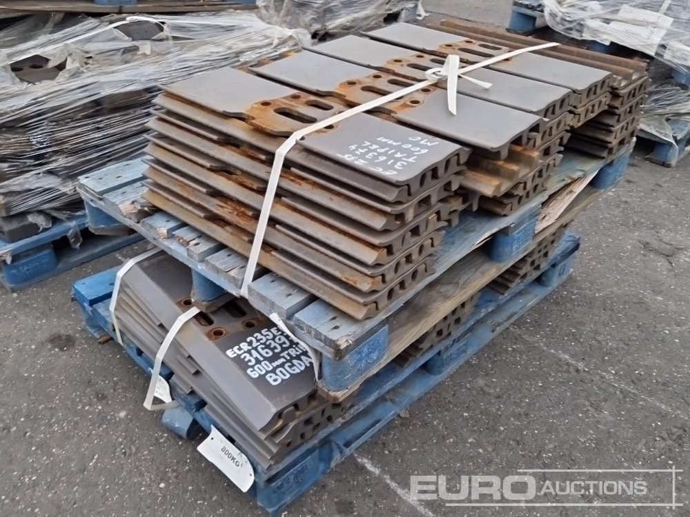 Track Plates to suit Volvo - Резервни части за Багер: снимка 3 Track Plates to suit Volvo - Резервни части за Багер: снимка 3