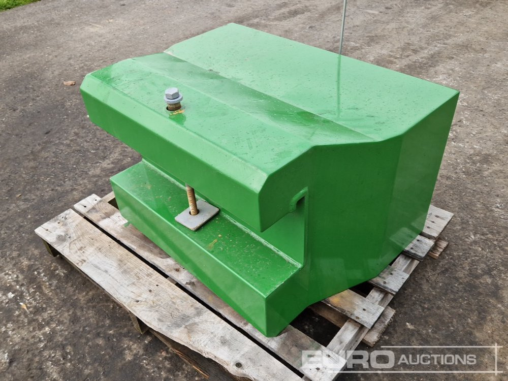 Unused 2025 John Deere 600kg Front Weights to suit John Deere Tractors, Metal Case with Towing Eye (Green) - Селскостопанска техника: снимка 3 Unused 2025 John Deere 600kg Front Weights to suit John Deere Tractors, Metal Case with Towing Eye (Green) - Селскостопанска техника: снимка 3